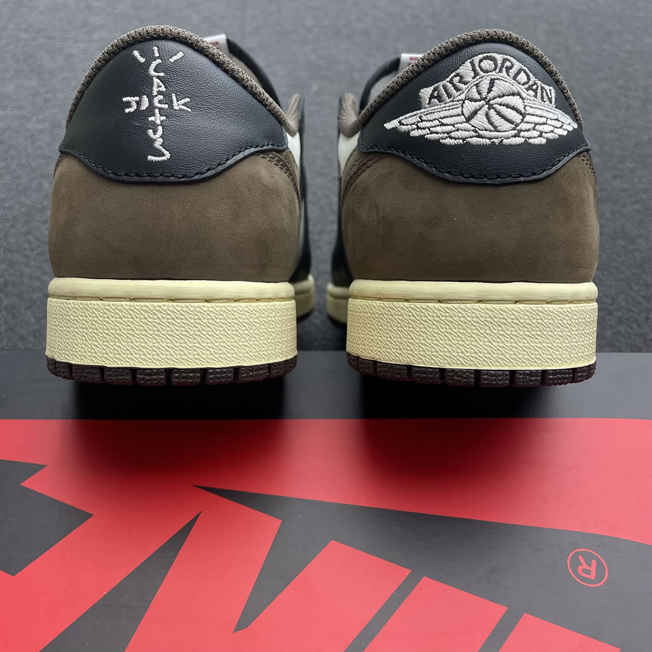 Air Jordan 1 Low  Cq4277 105 (3) - newkick.app